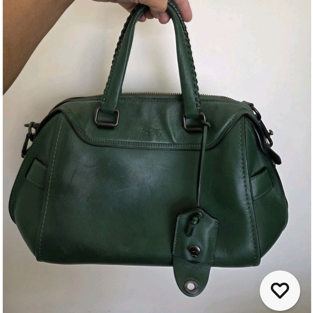 COACH Beautiful green Leather Handbag Only Used Once Exc Condition